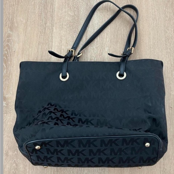 Black Michael Kors Small Shoulder Tote - Picture 2 of 2